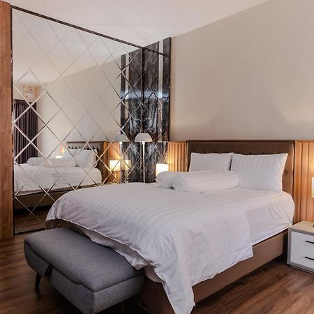 Inez Homestay Γιογκιακάρτα Εξωτερικό φωτογραφία