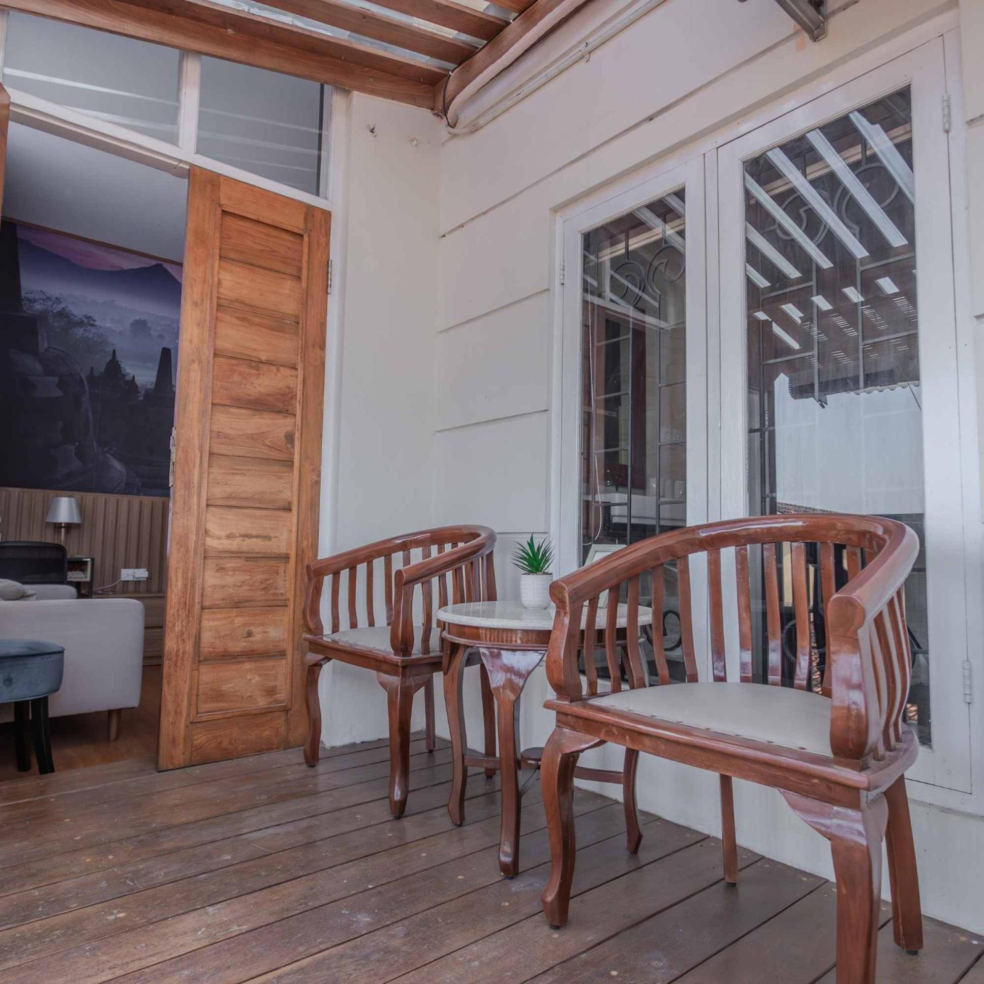 Inez Homestay Γιογκιακάρτα Εξωτερικό φωτογραφία