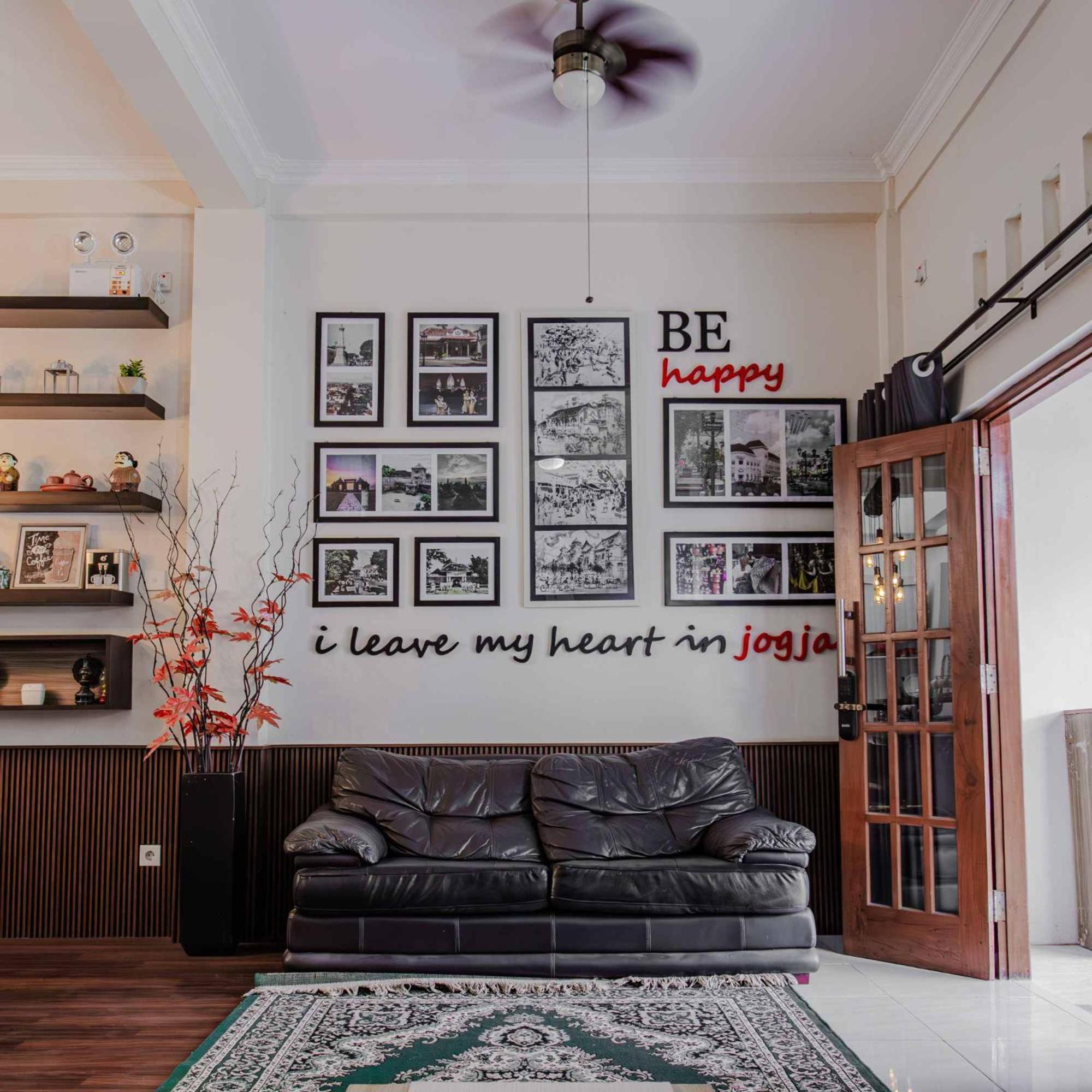 Inez Homestay Γιογκιακάρτα Εξωτερικό φωτογραφία